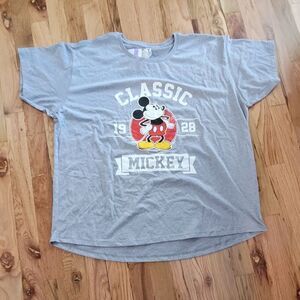 NWT Disney Classic Mickey 1928 Oversized Tee Large